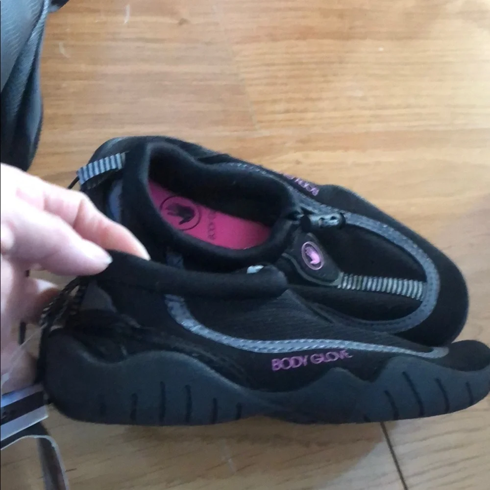 Body Glove Kids Water Shoes - Black and Pink